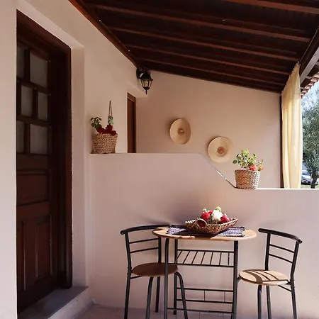 F & B Summer Collection - Skiathos - Maistrali For 2 Трулос