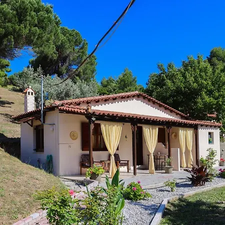 F & B Summer Collection - Skiathos - Maistrali For 2 Apartment Troulos