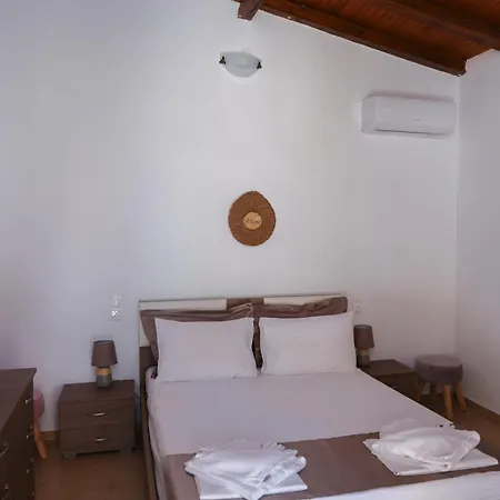 F & B Summer Collection - Skiathos - Maistrali For 2 *