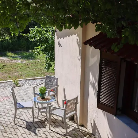 F & B Summer Collection - Skiathos - Maistrali For 2 * Troulos