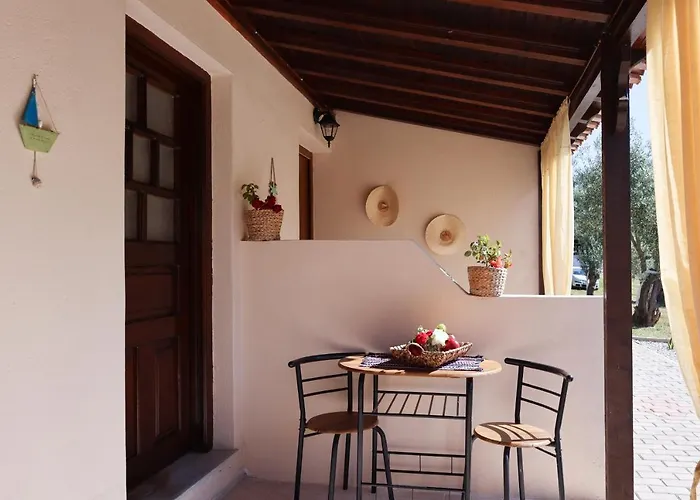 F & B Summer Collection - Skiathos - Maistrali For 2 Troulos